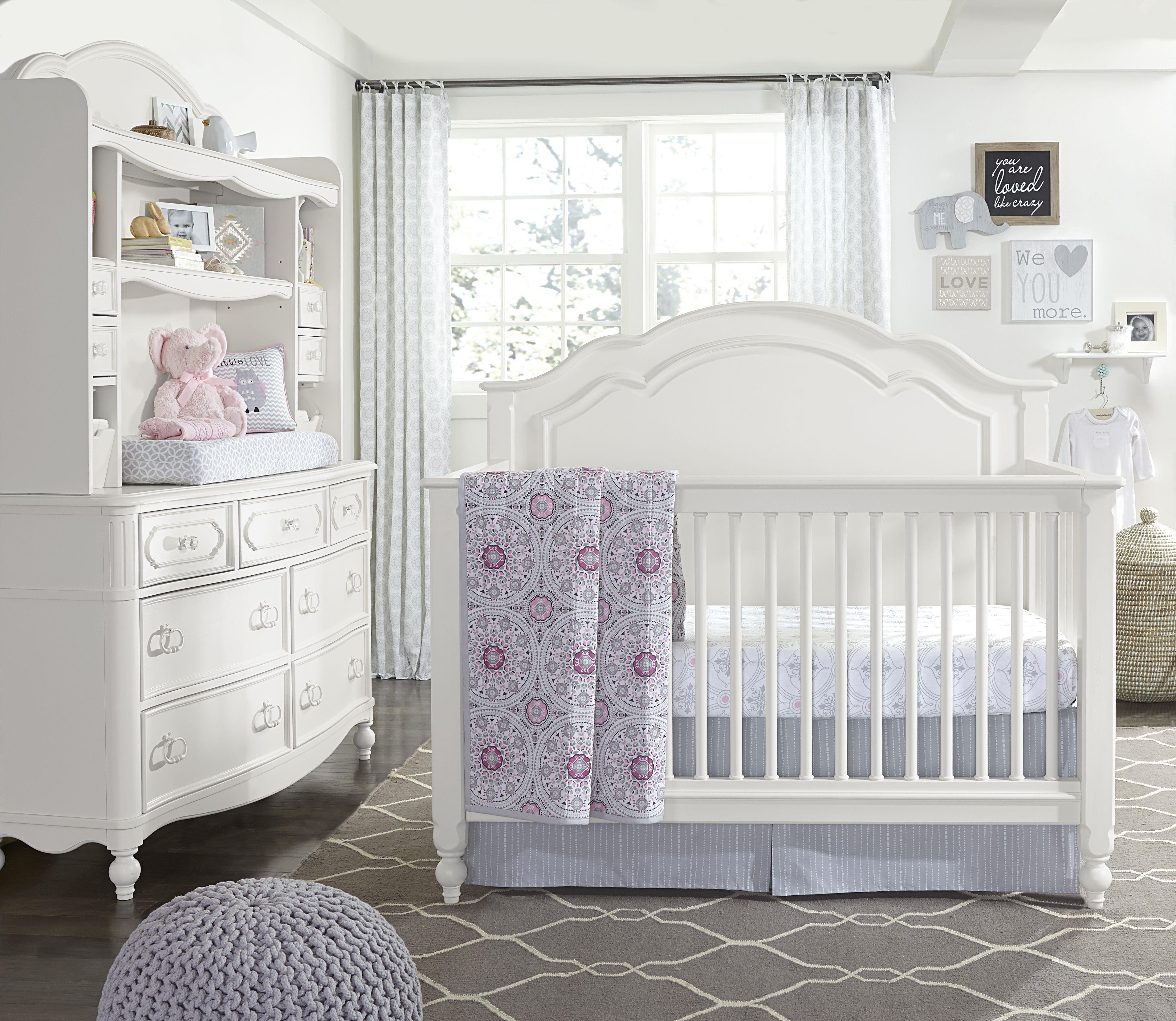 Legacy Classic Kids Harmony Grow With Me Convertible Crib Conlin's